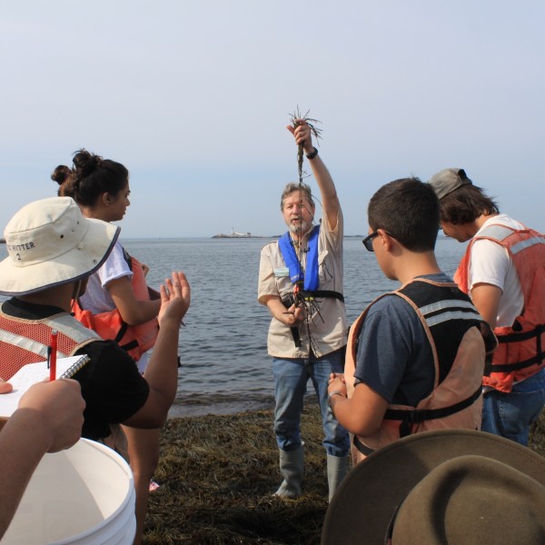 Class at Shoals Marine Laboratory