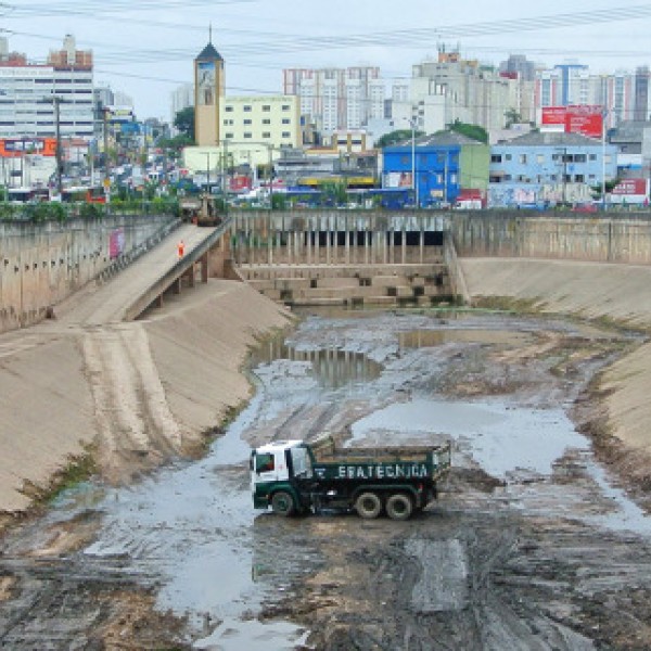 A basin used to prevent flooding in São Paulo