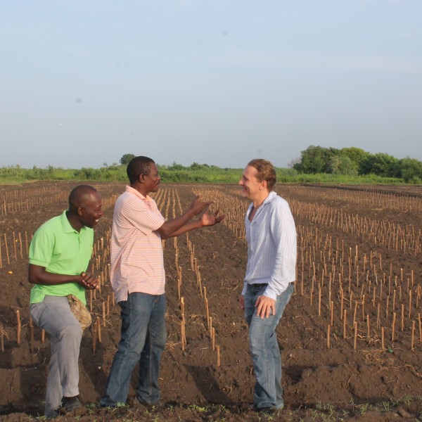Gael Pressoir in field