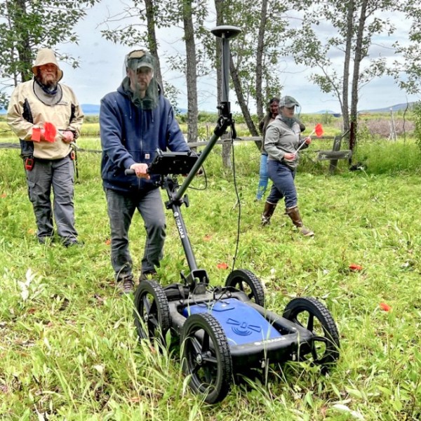 Thomas Urban, research scientist in the College of Arts and Sciences, uses ground-penetrating radar to search for communal graves at Pilgrim Hot Springs in Alaska, in collaboration with employees of the National Park Service and Kawerak, Inc.