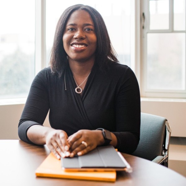 Elizabeth Johnson headshot
