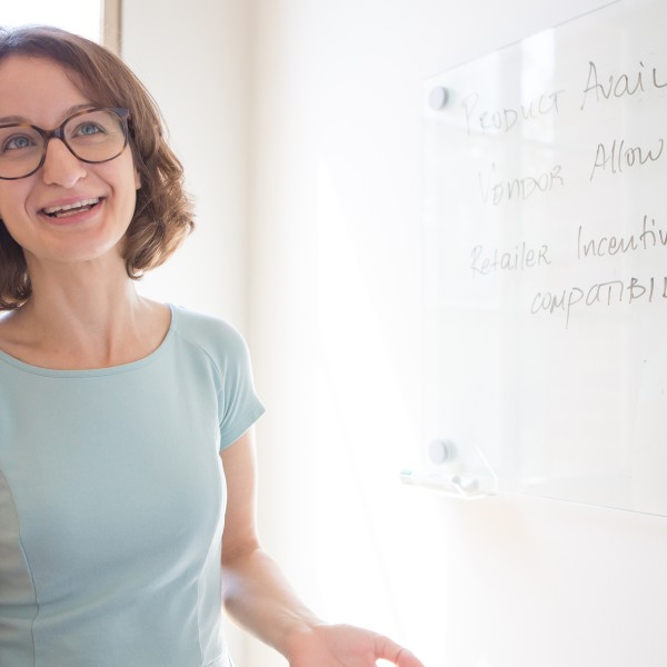 Sylvia Hristakeva headshot