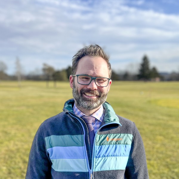 Headshot of Andrew Bell
