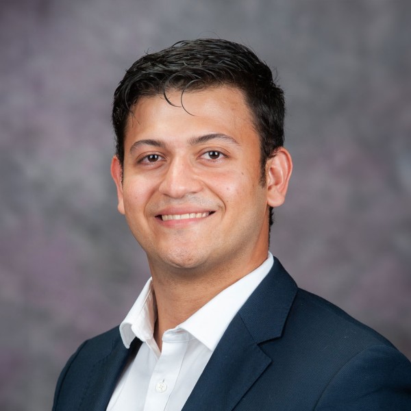 portrait of Alan Pinto