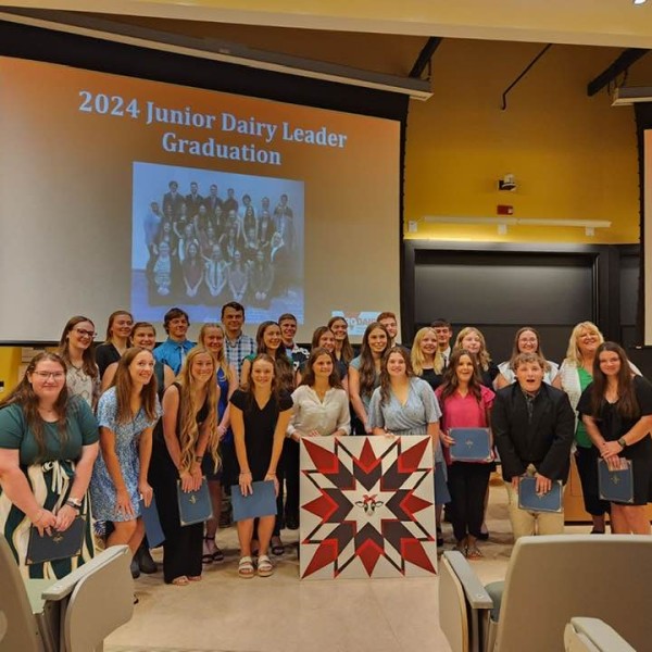 students who participated in Junior DAIRY LEADER