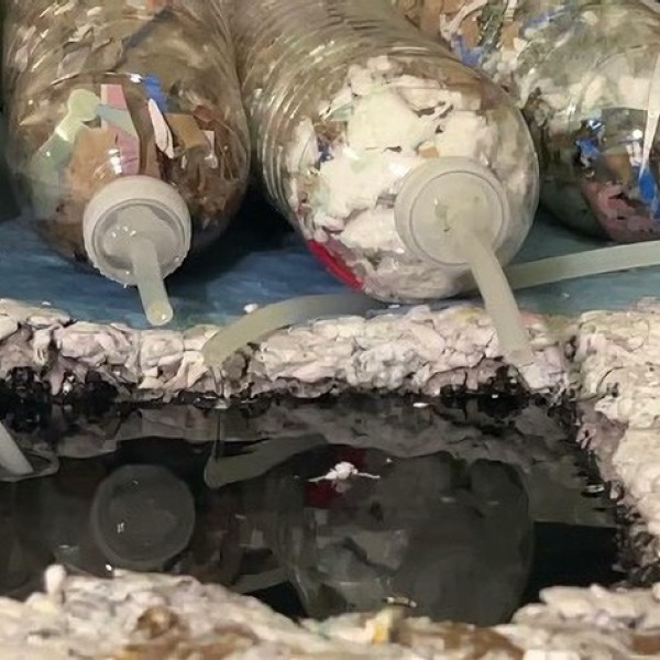 Student model simulating water circulation and leachate movement at Seneca Meadows landfill. Photo by Angel Selenis.