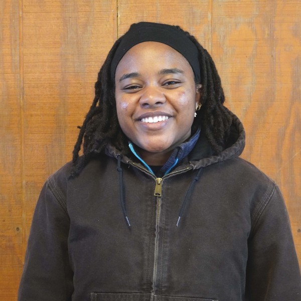 headshot of taylor walker