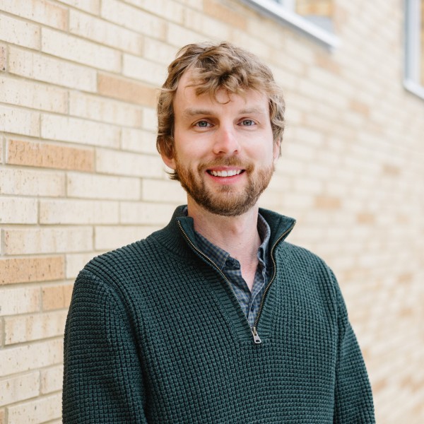 Erik Enbody headshot