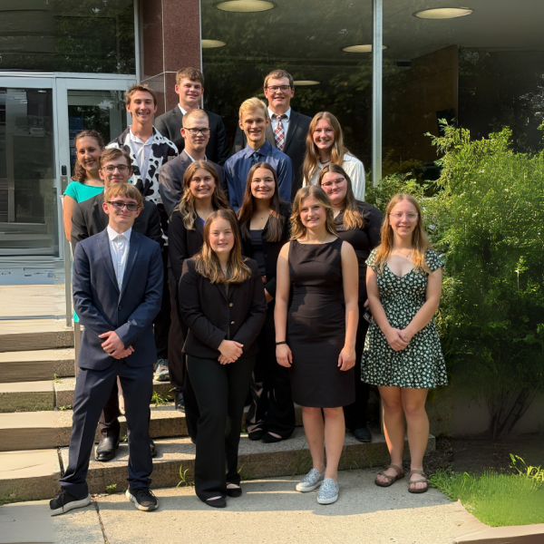 Junior DAIRY LEADER graduates