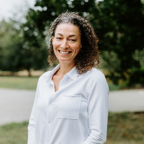 Amelia Moore headshot