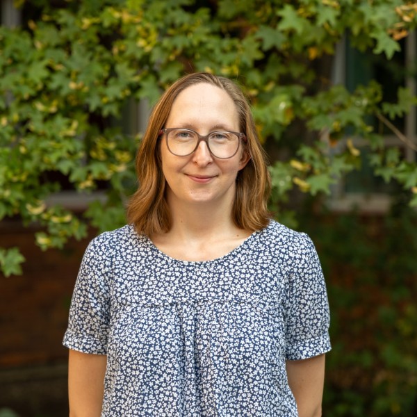 Headshot of Lindsey Becker