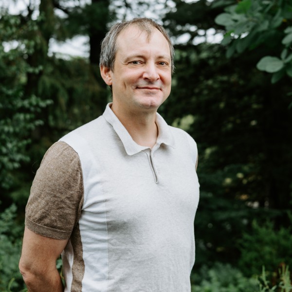 Ruben Portugues headshot